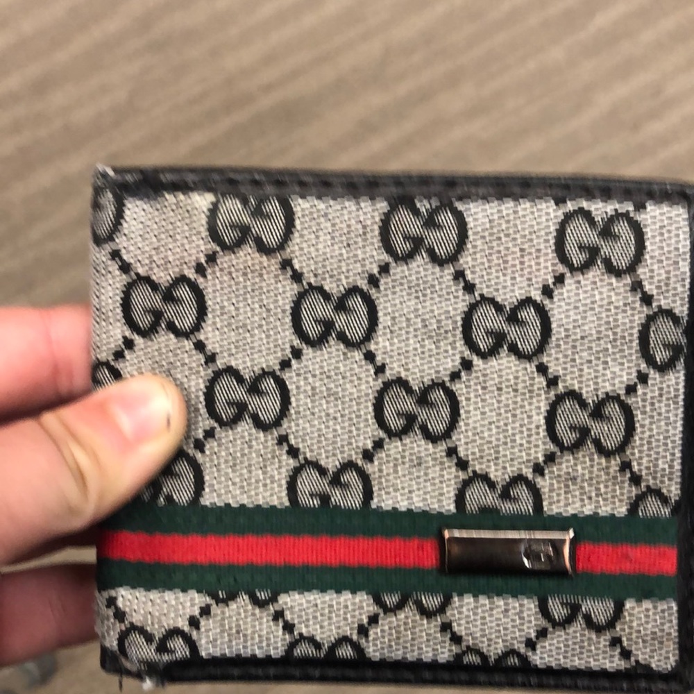 Gucci wallet